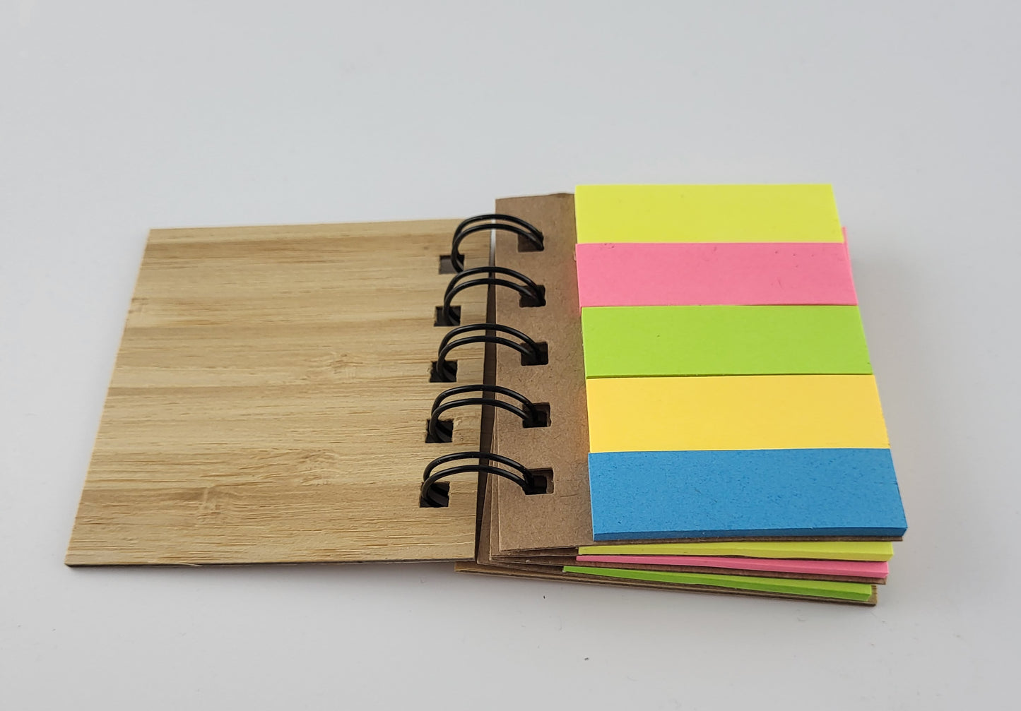 Petit bloc notes à notes autocollantes