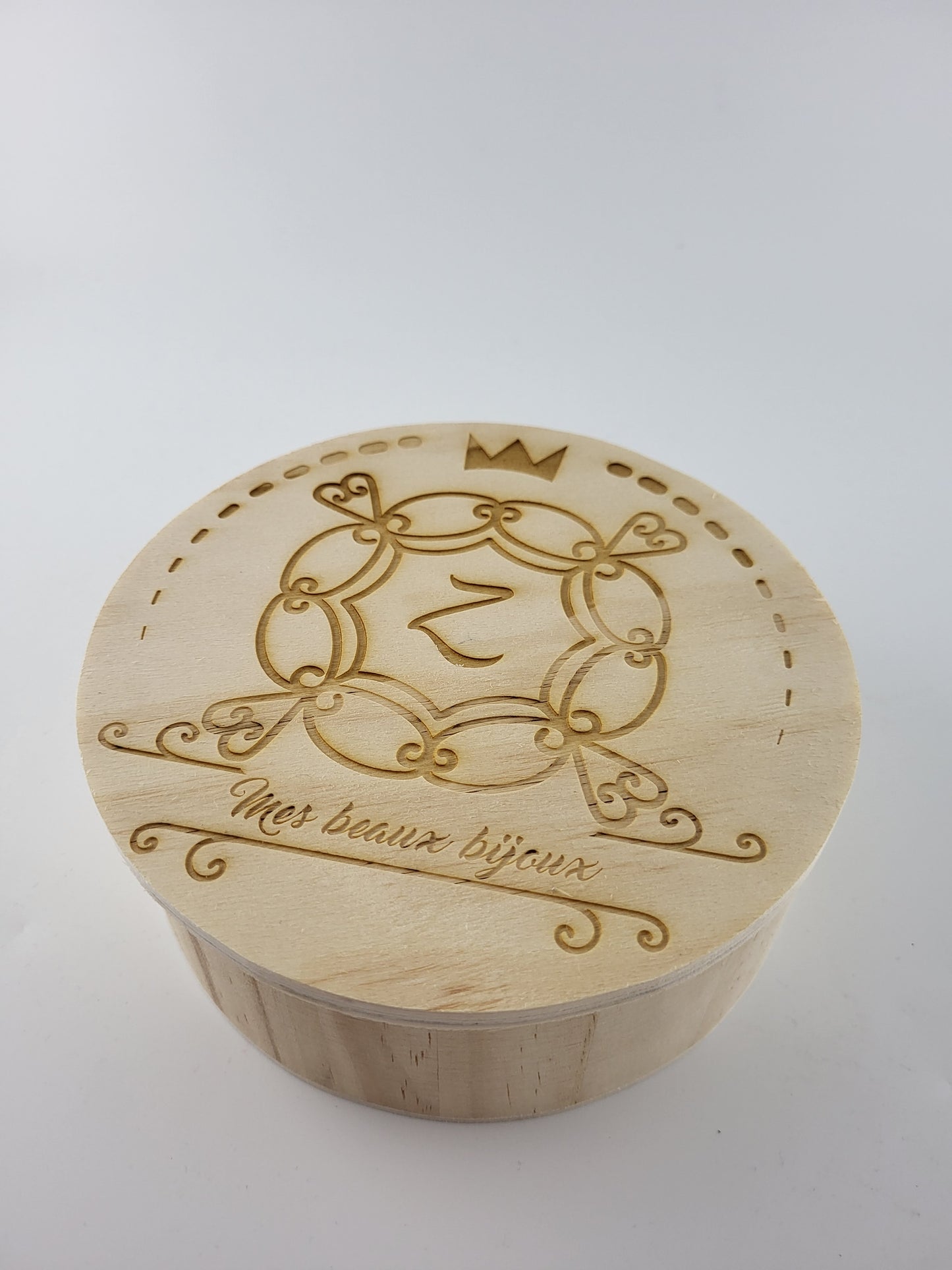 Boîte a bijoux en bois